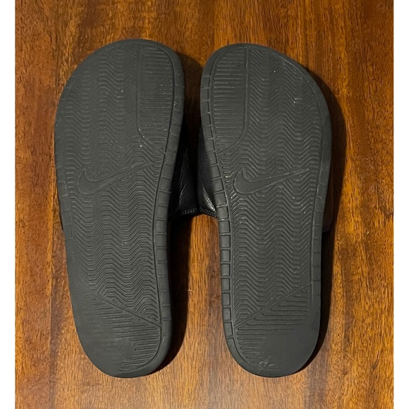 Nike Slides Mens Size 10‎ Black White Logo Comfort Sandals Slip On Casual - Picture 5 of 6